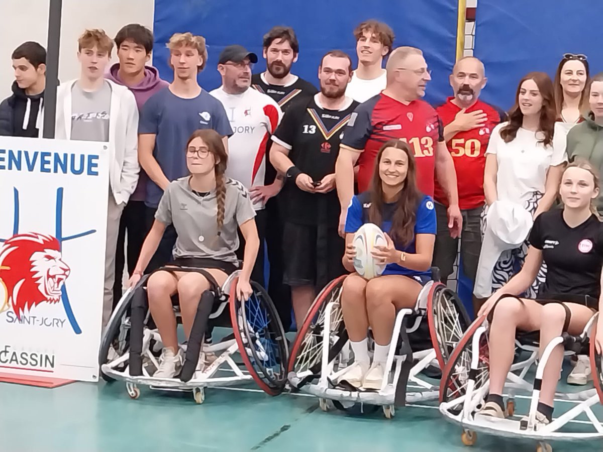 Partie de rugby fauteuil entre nos handballeurs internes et le  handyclub saint-jory. De très beaux échanges!