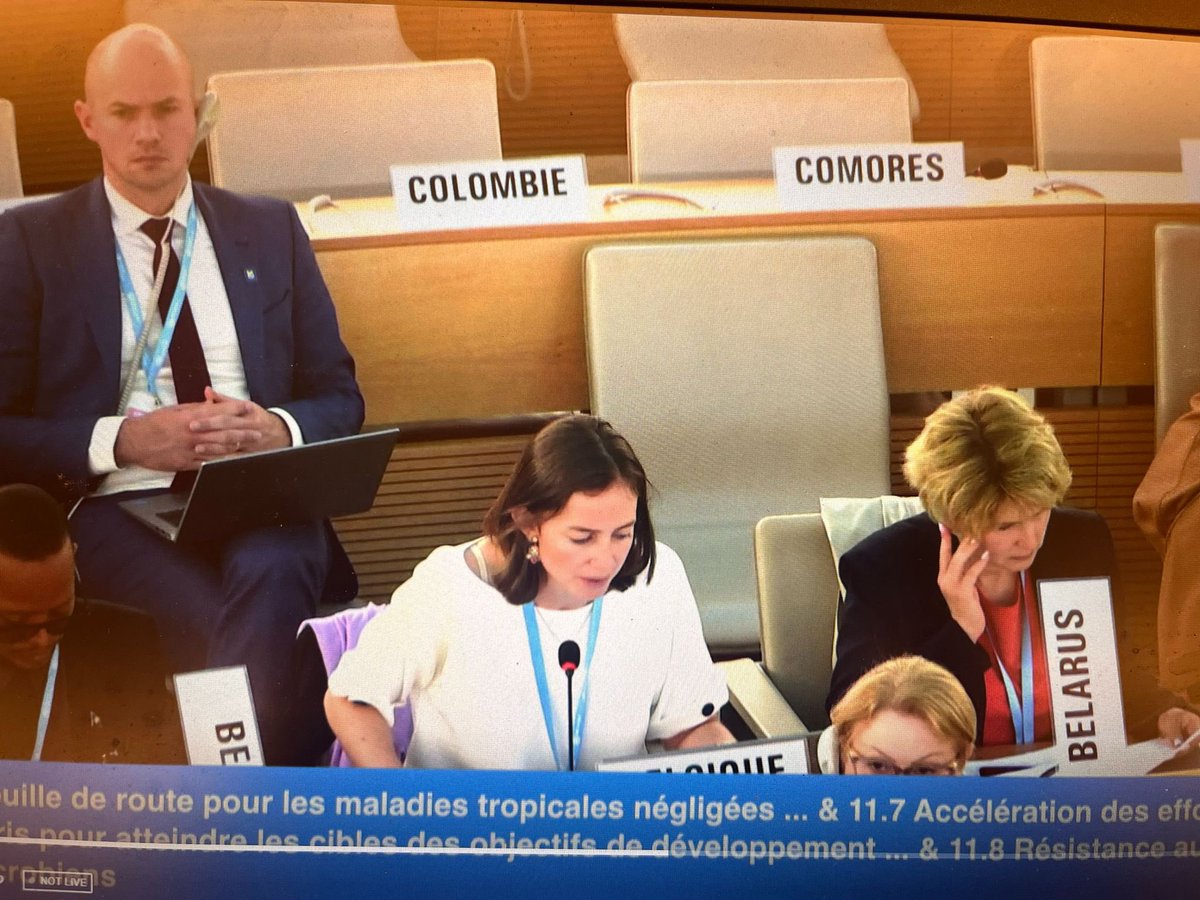 The #EU and its 27 member states announce their co-sponsorship of the #MNCH resolution 👏👏 read the resolution here 👉 apps.who.int/gb/ebwha/pdf_f…
