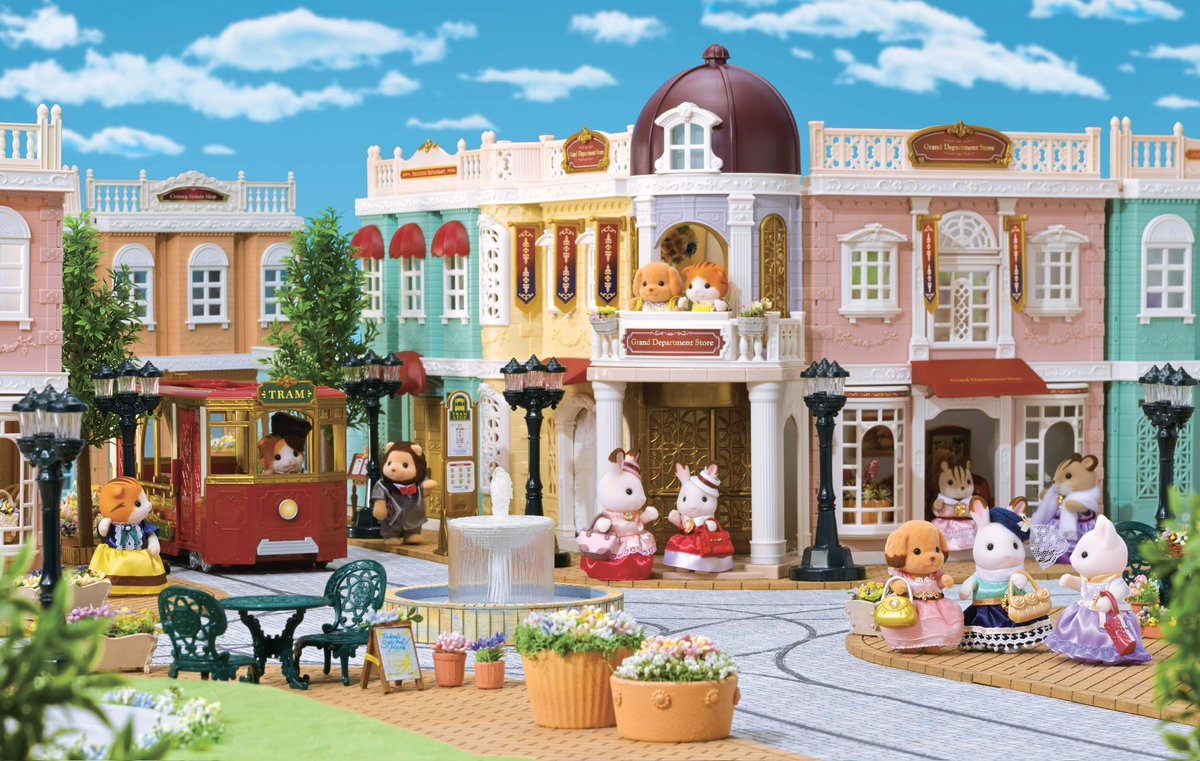 kit is part of a sylvanian families film!!
