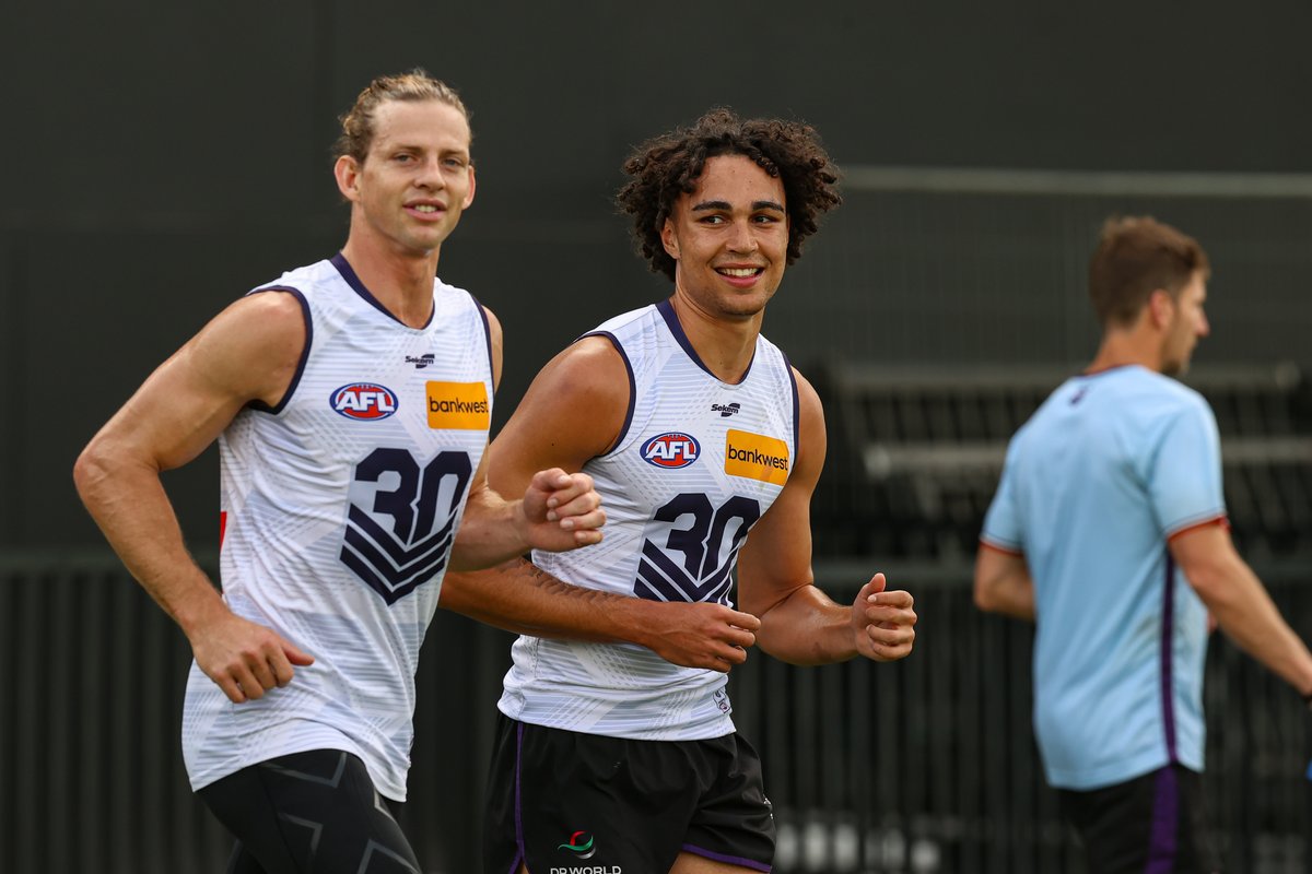 Drapes has let the curls loose.

#foreverfreo