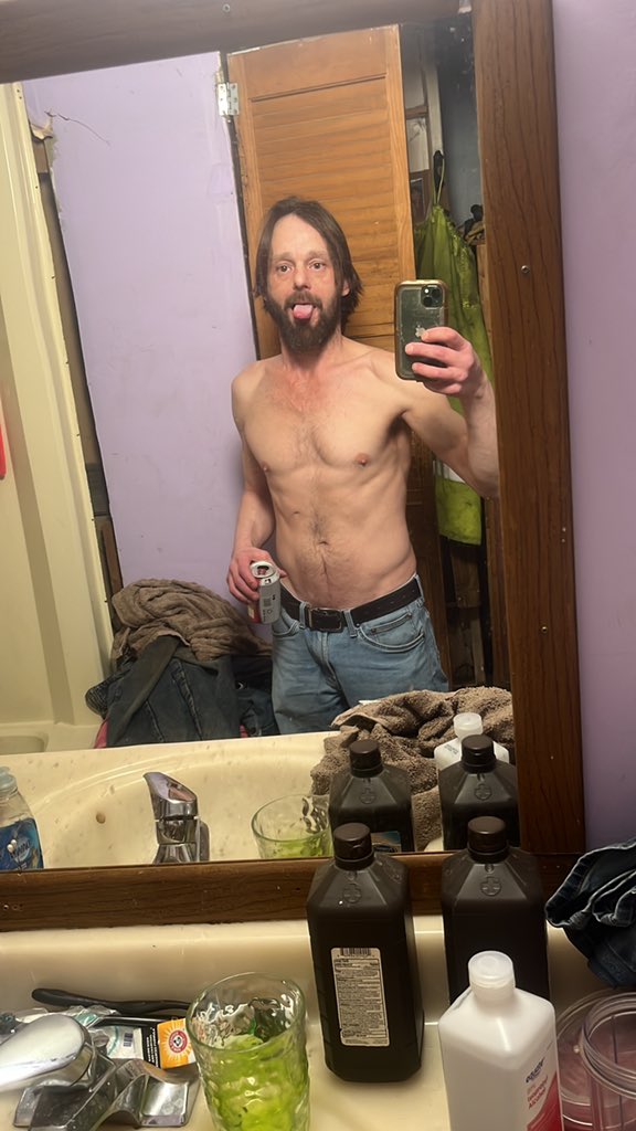 KyleBidwell10's tweet photo. @ronavey I would love to meet you gorgeous hot, beautiful babe and piercing for real Gorgeous https://t.co/4RG47FsWtK