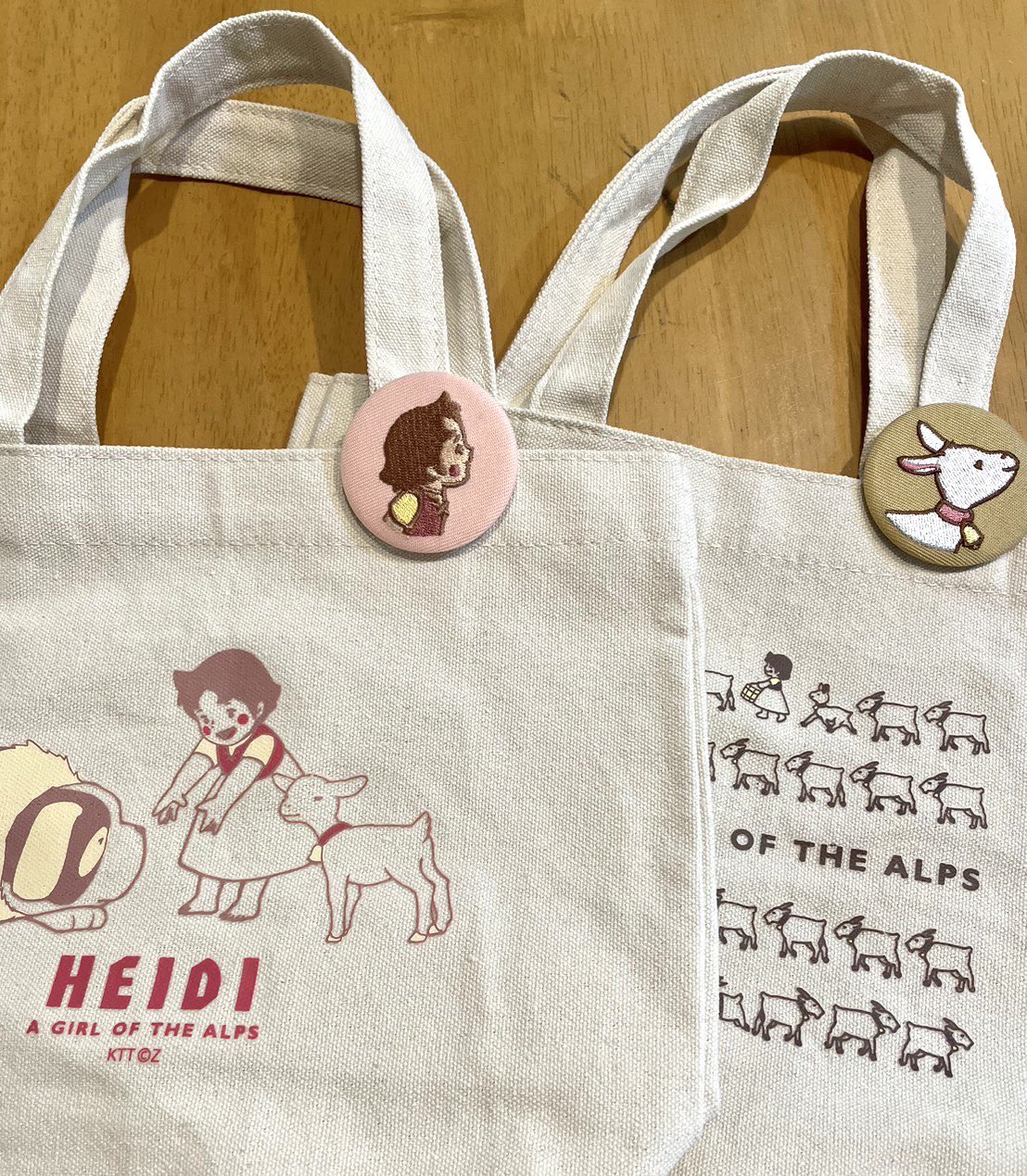 アルプスの少女ハイジ　オンジ　缶バッジ　新品未使用　いいよ適当で Amazon.co.jp: 公式グッズ アルプスの少女ハイジ 缶バッジ 3個入