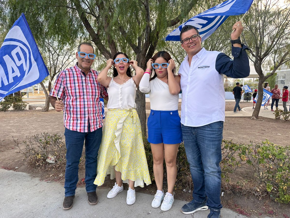 MartinOrozcoAgs's tweet photo. Este domingo 02 de junio, tenemos la responsabilidad de elegir un mejor futuro para nuestro país.
Sin duda, @HjMontero ha demostrado con propuestas, sensibilidad y experiencia que será un gran diputado por el #DistritoV 👓.
A votar todo #Aguascalientes por @XochitlGalvez y los candidatos de @AccionNacional a nivel local y federal 🗳️💙.
¡México nos necesita y #JuntosPodemos salir adelante! 🇲🇽
#HumbertoDiputado
#VotaPAN
#XóchitlGálvezPresidenta2024