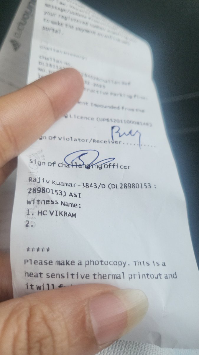devim88's tweet photo. @dtptraffic @DelhiPolice Thisbchallan is for Hanging Black Lace and not for jumping the red light. He could have asked him to just put it aside. https://t.co/mxv60bmnCL
