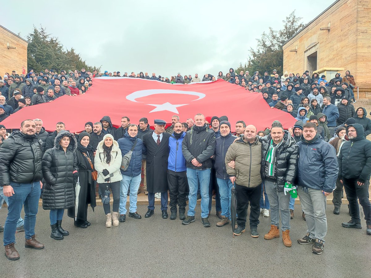 Muhalefete gidin bunlar yapmaz dedik 
Sahaya inin kitle soğur dedik
Siyasileri mitinge çsğırın dedik
31 mart'ta çıkmaz dedik
CHP den gün alın dedik sona bırakmayın dedik
Partile gücü sever 
Haklı çıktıkmı? 
#PatronlarÇırakStajyereTamSigortaDedi
#SendikalarStajyerÇırağaDestekOlun