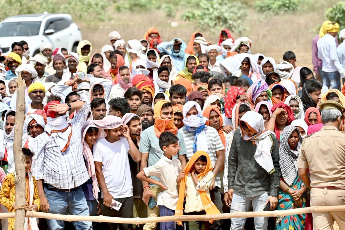 yadavakhilesh's tweet photo. https://t.co/pag3JvreAY