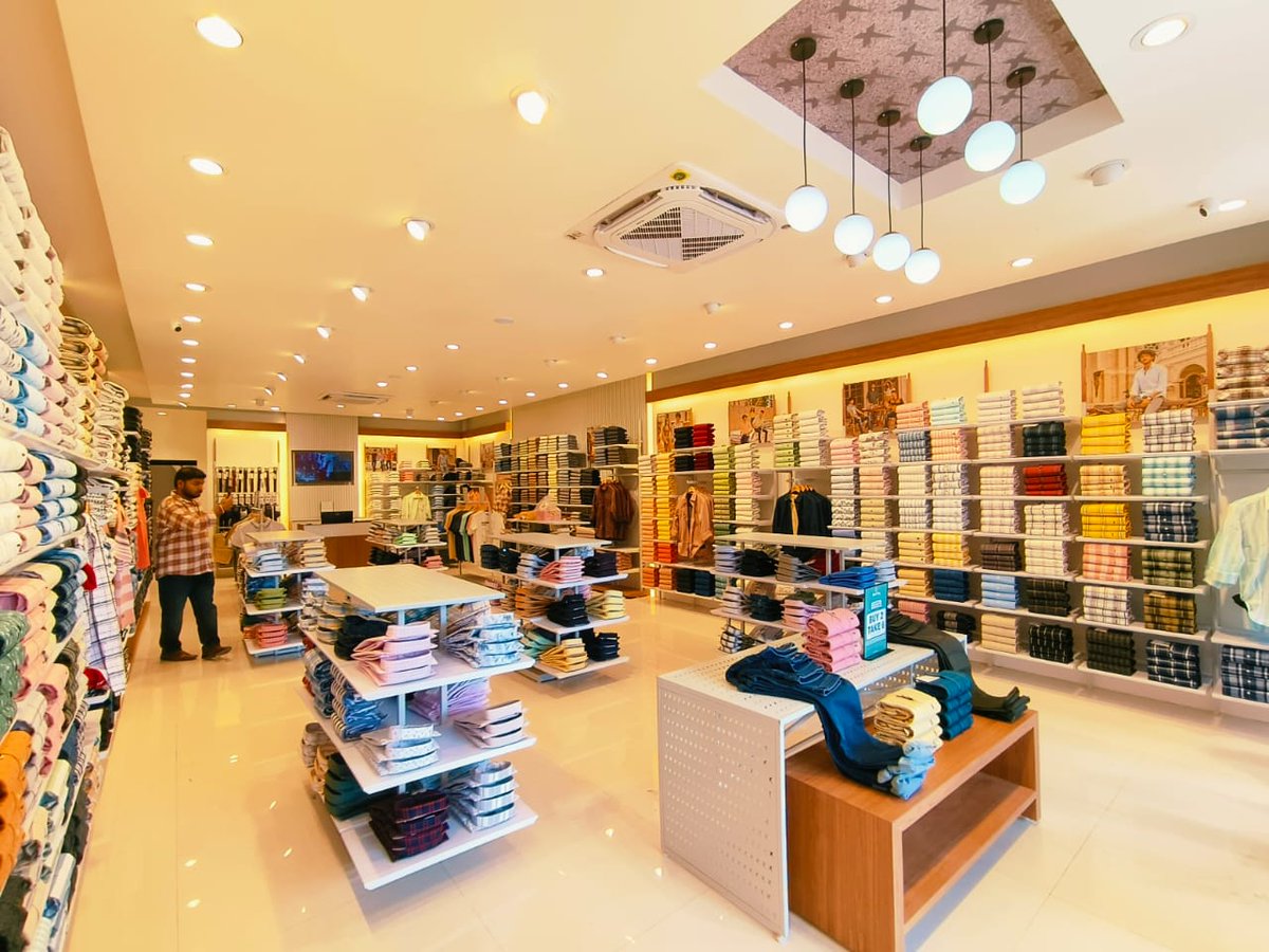 KlubFox97's tweet photo. We are thrilled to announce the grand opening of our NEW Klub Fox store in Harda, Madhya Pradesh! 🦊✨

Location 📌  - Klub Fox, Opp. Narmada Complex, Mahesh Market, Indore Road, Harda Madhya Pradesh. 461331

#KlubFoxLaunch https://t.co/B0bhWkV0pF