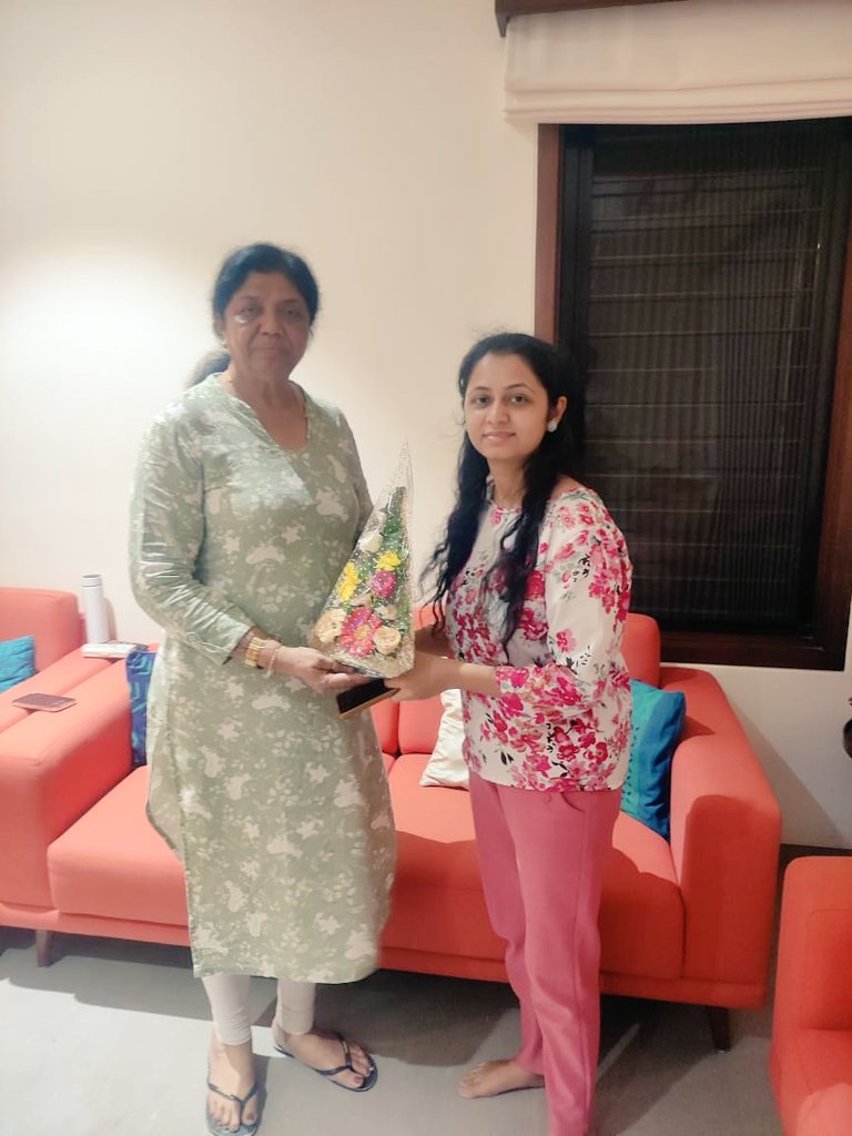 Curious53827541's tweet photo. Had the privilege to meet with our Member of Parliament of Vadodara Ranjan Dhananjay Bhatt. #LeadershipDevelopment #FutureIsHere https://t.co/2kIgGlYrIj