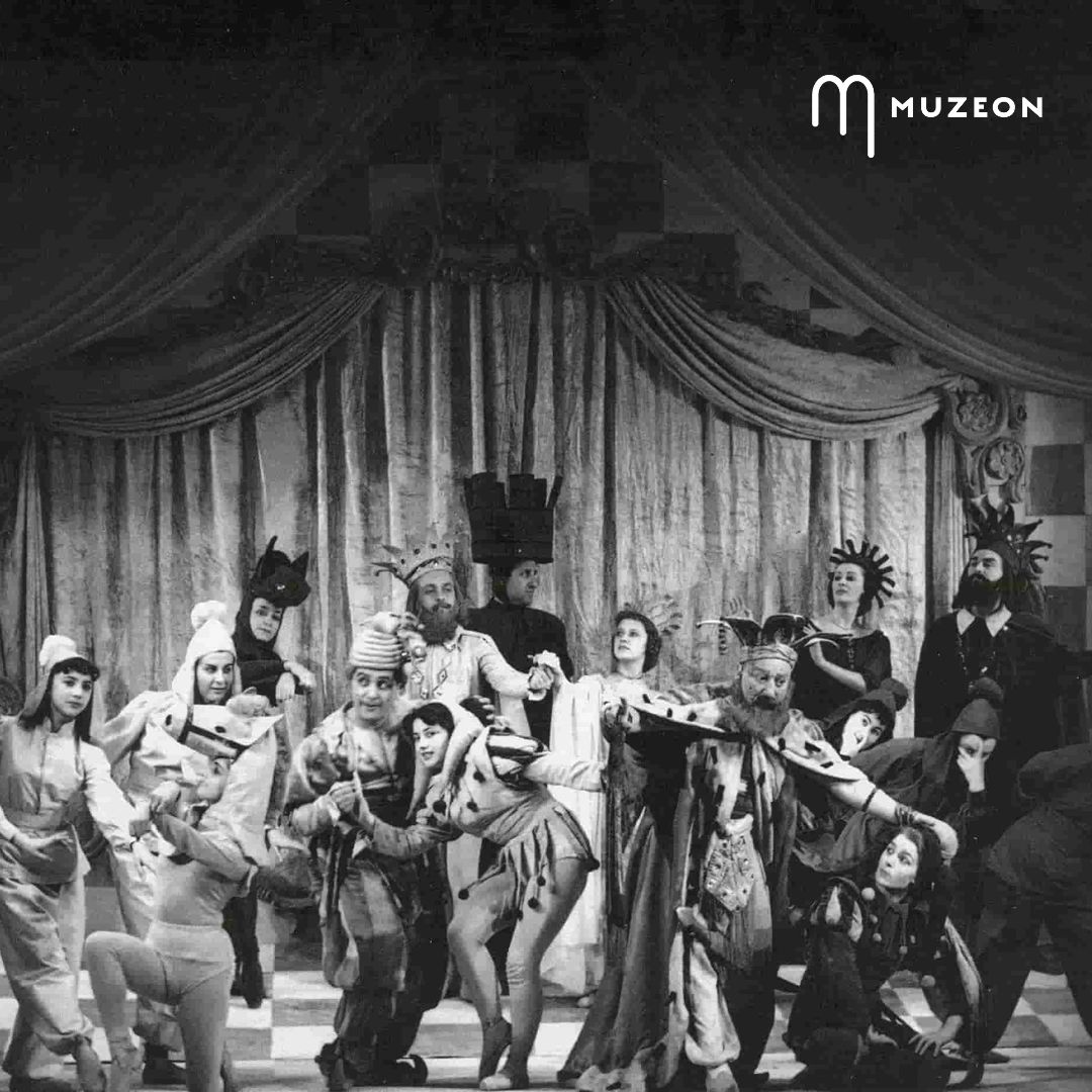 MuzeonCluj's tweet photo. 📜 Today, May 30, marks the Day of Yiddish Language and Theatre in #Romania, honouring the birth of poet and writer Ițic Mangher in 1901. Mangher is celebrated as a significant figure in Yiddish literature, especially in Romania. #YiddishLanguage #YiddishTheatre https://t.co/dZdzCTMtYc