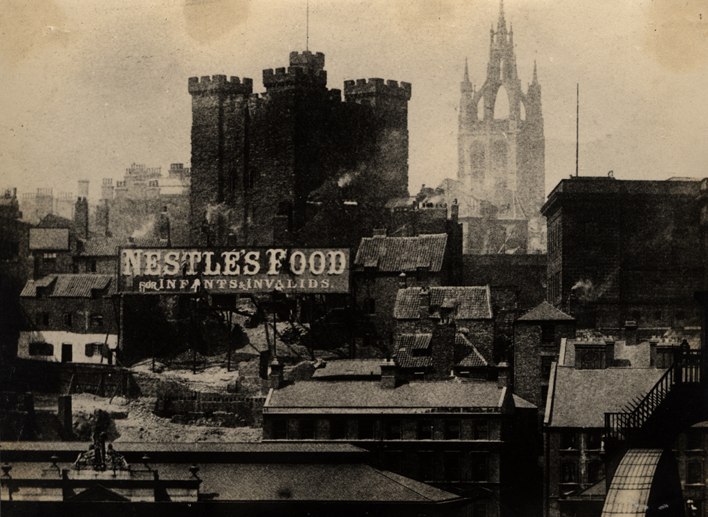 Throwback Thursday! ⏪🕰️ This is a real throwback with the image dating back to around the 1890s. 📜 But what is pictured dates back even further, to around 1080 when the amazing Newcastle Castle was first built on the site of the Roman fort! 🏰 📸 Image Credit: @ToonLibraries