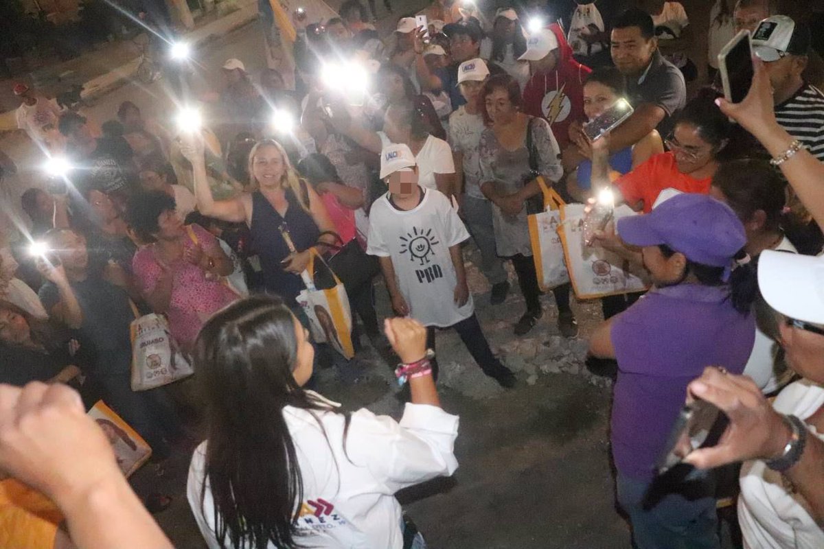 Mis últimos pasos como candidata en el distrito, son el inicio de un camino que juntas y juntos habremos de recorrer en la diputación.

Nos vemos el 3 de junio para festejar con pan, gelatinas, agua y todo lo que decida su corazón.  🫶🏼💛