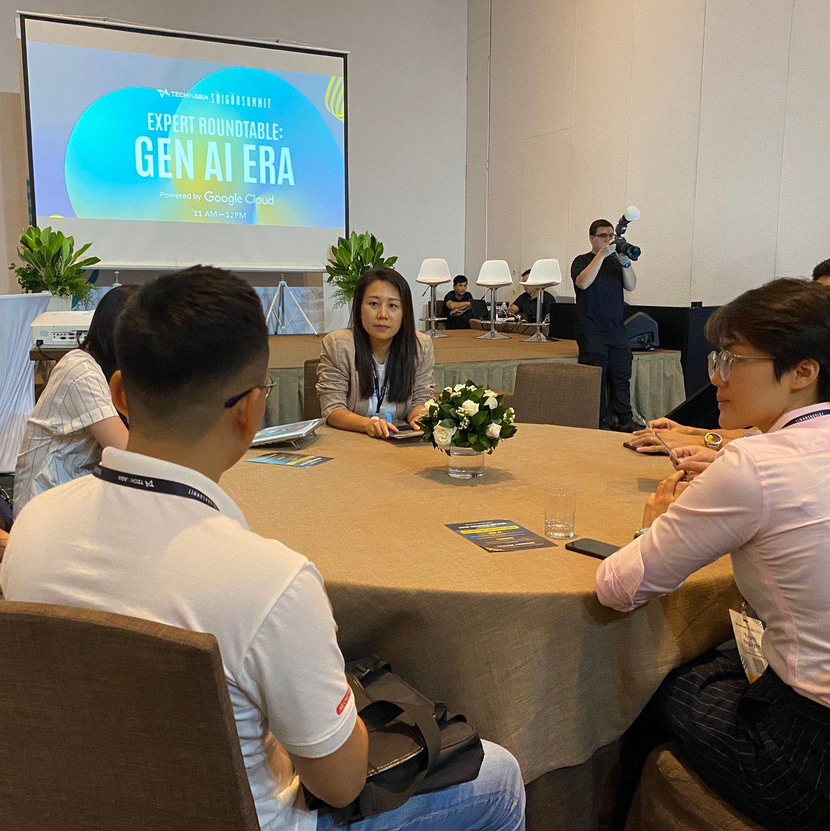 Live from The Hub is our first #SaigonSummit2024 expert roundtable by <a href="/googlecloud/">Google Cloud</a>!

Join the GenAI discussion with Google's AI experts, <a href="/fanniekue/">Fannie Soubiele</a> and Andrew Do!