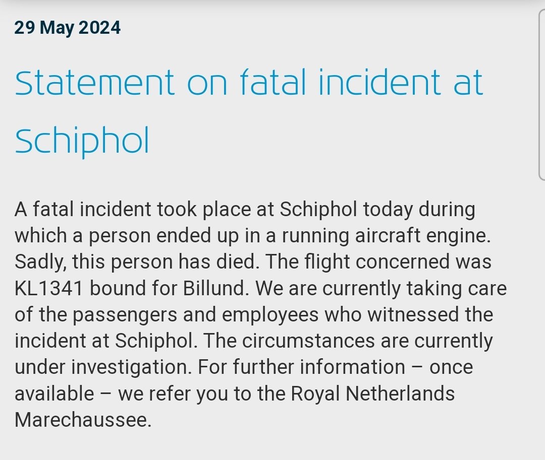 FlightModeblog's tweet photo. One person died at #Amsterdam Schiphol Airport on Wednesday, May 29, after being sucked by the engine of a #KLM Embraer E190STD (PH-EZL). The tragic incident occurred during the pushback from the gate, operating flight #KL1341 to Billund, Denmark.

🎥 ©@RCJDekker

#Embraer #E190 https://t.co/iJW0srVAoY