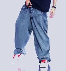 #WakeUpTime with @mcbluetoothccfr & @bigmonaija: since old school things don dey come back small small We dey wake people wey wear baggy jeans Which old school thing you go like make e come back #Chookmouth #OldSchoolThursday