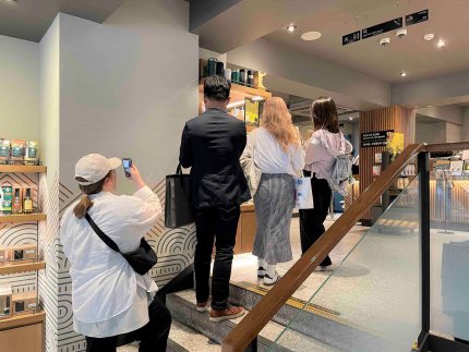 Mau nangis di sana MD nya udah banyak yang sold out 😭

Sumber : n.news.naver.com/article/001/00…

Guysss make sure NOT to hype those and keep spreading the boycott messages ‼️

#SM_보이콧_제노사이드
#SM_BOYCOTT_GENOCIDE