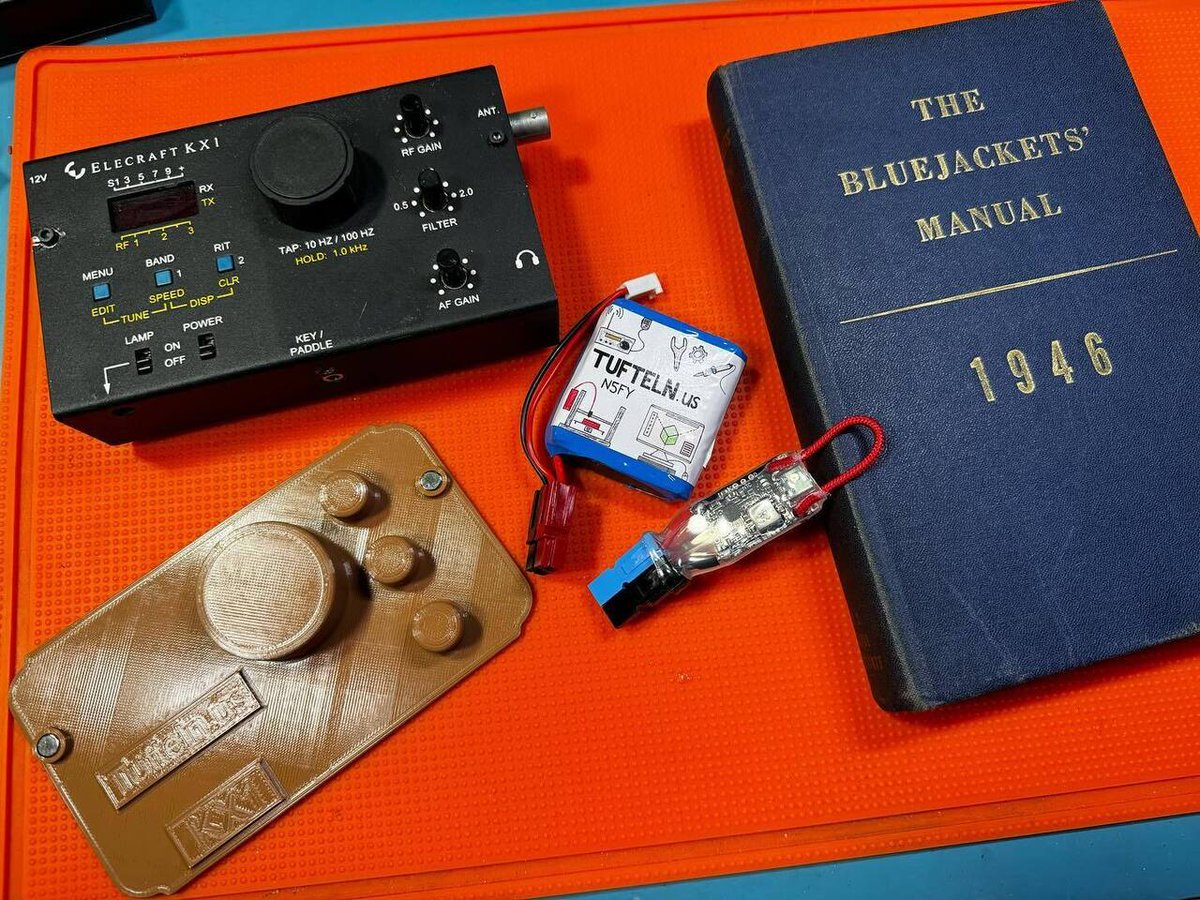 Hoshnasi's tweet photo. Got some @tuftelndotnet gear in the mail. 3s lipo upgrade for the @elecraft_ #kx1 and lipod usb-c charger. https://t.co/bUP2Qnpg5c https://t.co/Fb0boGSaoT