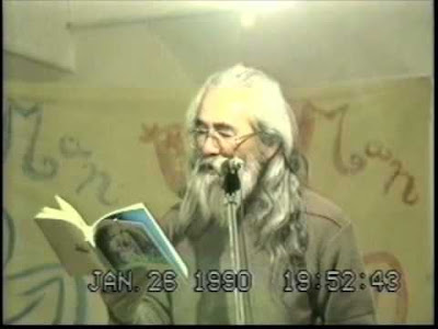 leafbox's tweet image. To stay young,
To save the world,
Break the mirror.
 
from Nanao Sakaki 
ariseasia.blogspot.com/2013/06/planet…