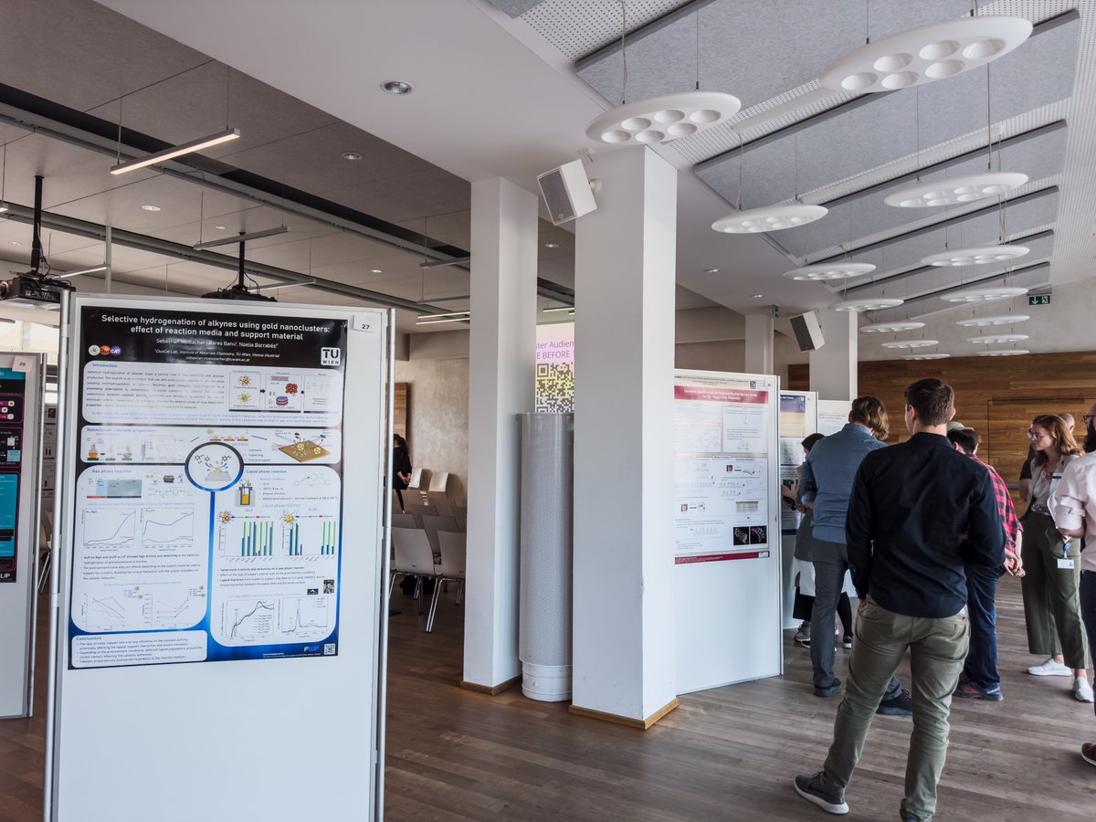 👏With Day 3: PhD Day our Science Days come to an end. The final day featured young scientists presenting their research. Highlights included a talk by Prof. Gaia Novarino (ISTA), a poster blitz, and an award ceremony. Congrats to the winners! #ScienceDays2024 #chemistry_tuw