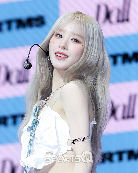 heejin0ct0ber19's tweet image. 천리엔만리엔돌진짜,,,,,,, 🩷😢🩷😢