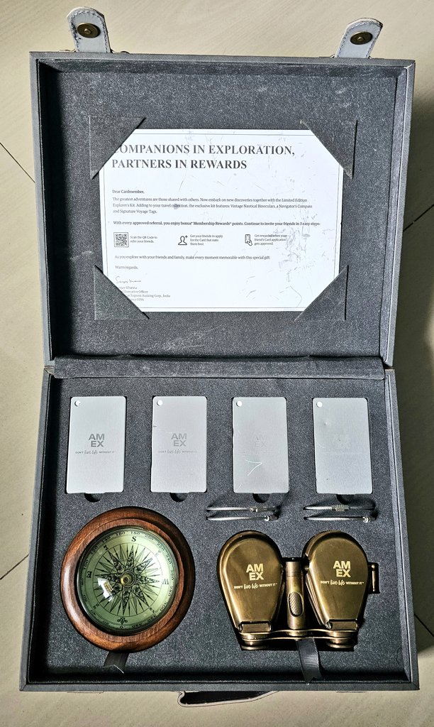 The Limited Edition Explorer's kit from American Express for the Platinum Charge Card Referrals! What do you think? How is it? Would love to read some comments / views on photos before I post about my observations. 😄 Unfortunately, cant get the regular one! #CCgeeks
