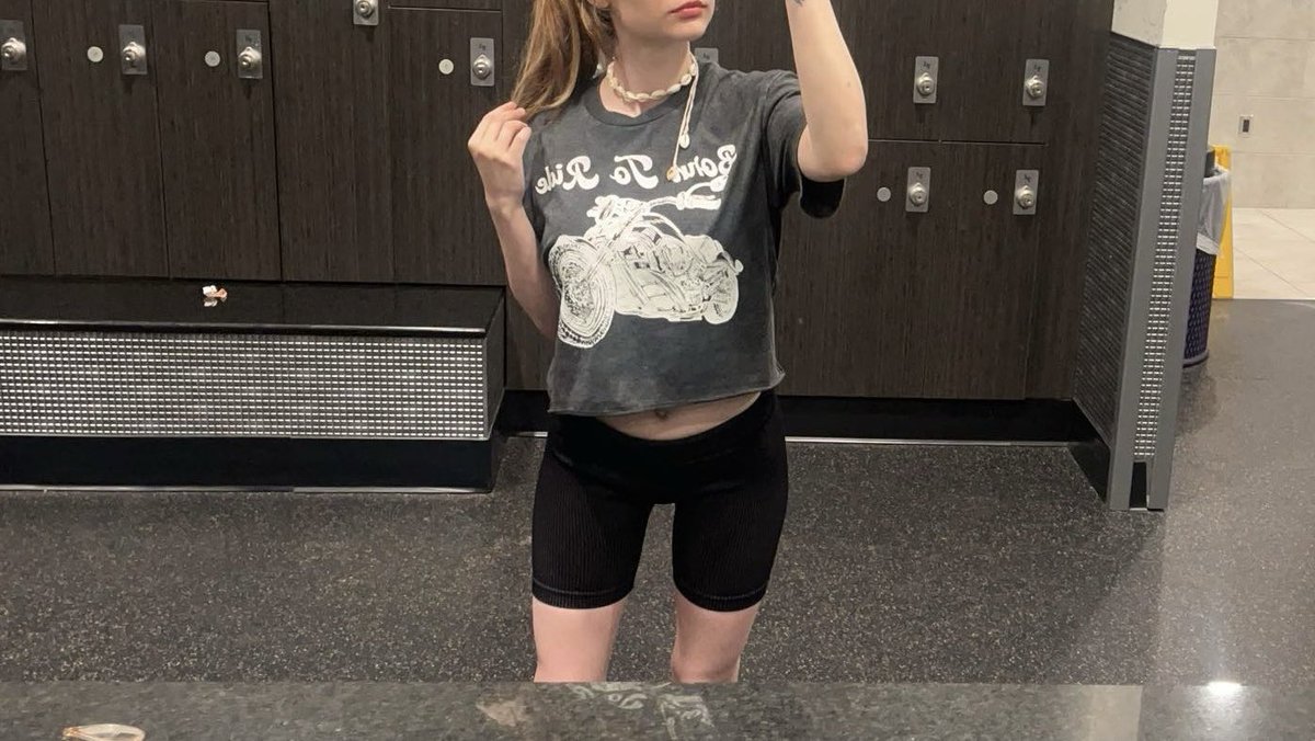 PixiexJadee's tweet photo. Subscribe to my onlyfans https://t.co/8XNParAl73 https://t.co/Kjd7ikyfoc