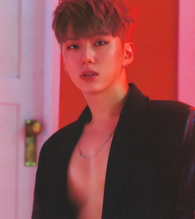 MY KINGS ARE SO BLESSED WITH AMAZING PECTORALS😌🙏
#HOSHI #KIHYUN @pledis_17 @OfficialMonstaX
