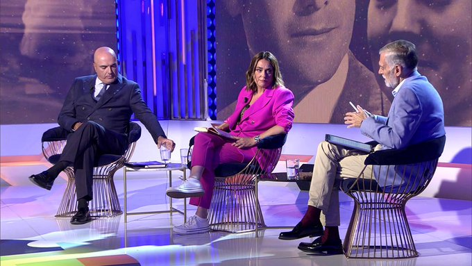 Y después, el 2º de #LaVerdadDeLosGalindos en el late night alcanza el 10.6% de cuota, 506.000 y 1.200.000 espectadores únicos

Buena fidelidad del 42.2% en sus 90 minutos de duración

#QueVivaLaTele #Audiencias