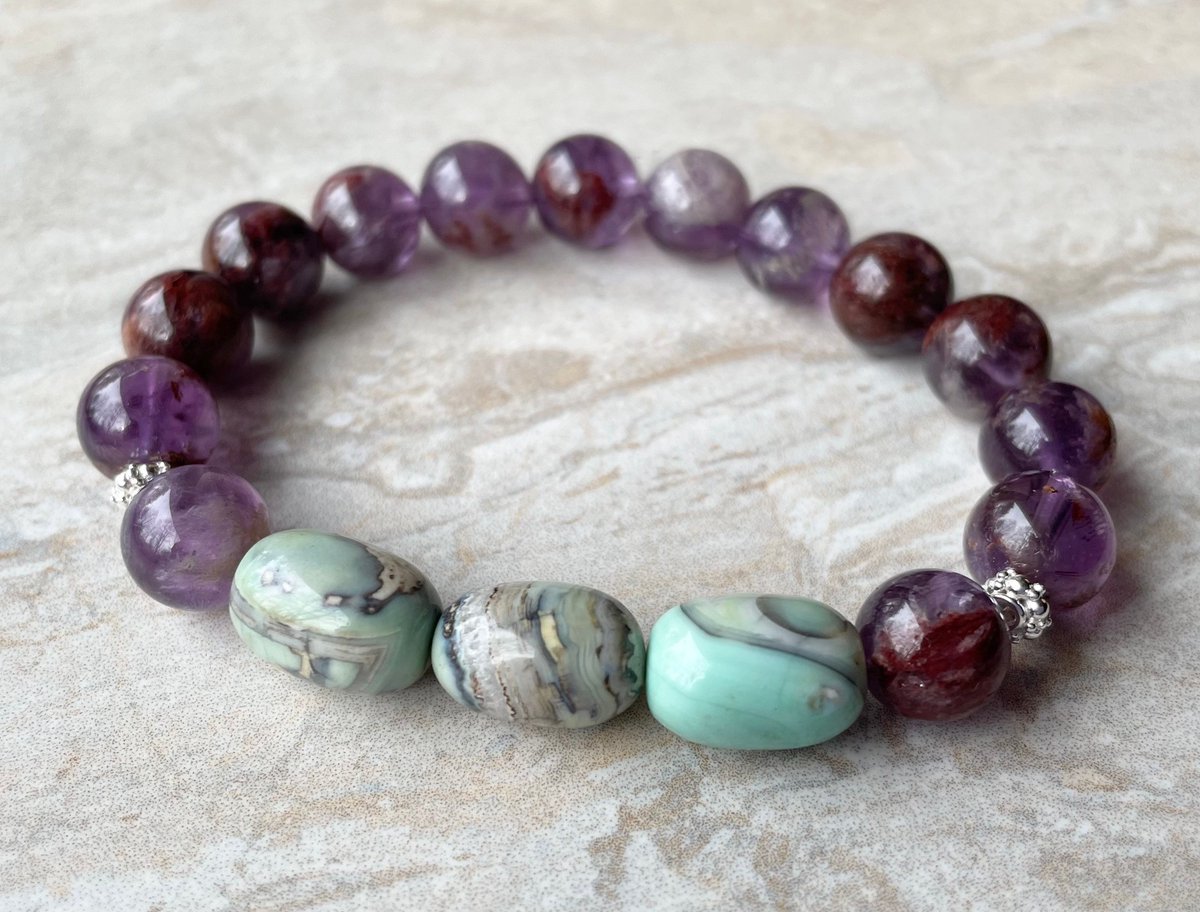 Chunky Purple Phantom Quartz and Agate Bracelet Bold Boho Stretch Bracelet tuppu.net/e21b0e0a #JemsbyJBandCompany #Handcrafted #Jewelry trends