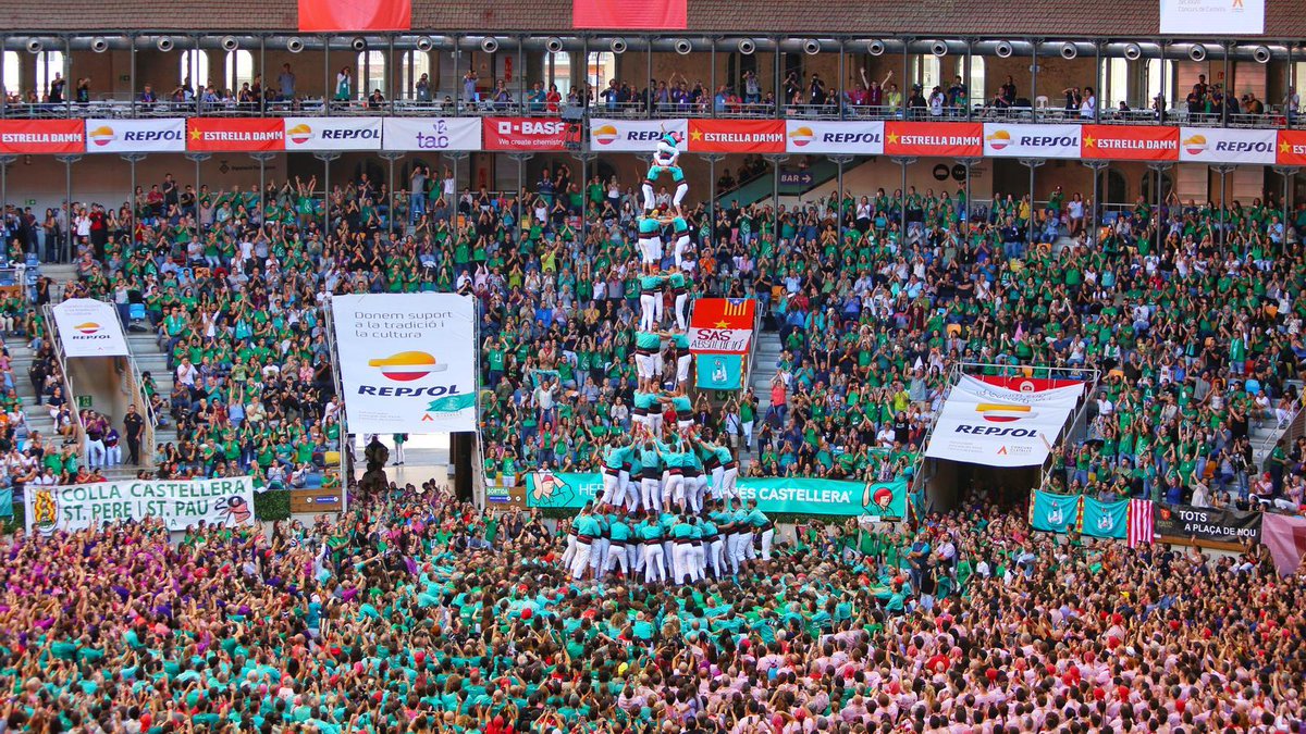 ARA Castells (@ara_castells) on Twitter photo Ester Roca (<a href="/concurscastells/">Concurs de Castells</a>): “Hem de tenir una taula de puntuacions vàlida i no tenir els mateixos debats cada dos anys”.
🔗 ara.cat/1_4cf2db
<a href="/EstrellaDammCat/">Estrella Damm Cat</a> | #castells #castellers Ester Roca (<a href="/concurscastells/">Concurs de Castells</a>): “Hem de tenir una taula de puntuacions vàlida i no tenir els mateixos debats cada dos anys”.
🔗 ara.cat/1_4cf2db
<a href="/EstrellaDammCat/">Estrella Damm Cat</a> | #castells #castellers