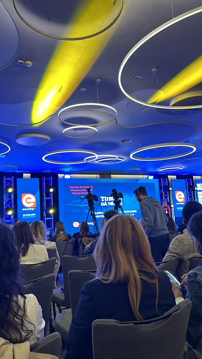 One of the speakers just thanked everyone for being here so early in the morning. The conference started at 9:30. I love events in Romania!!!