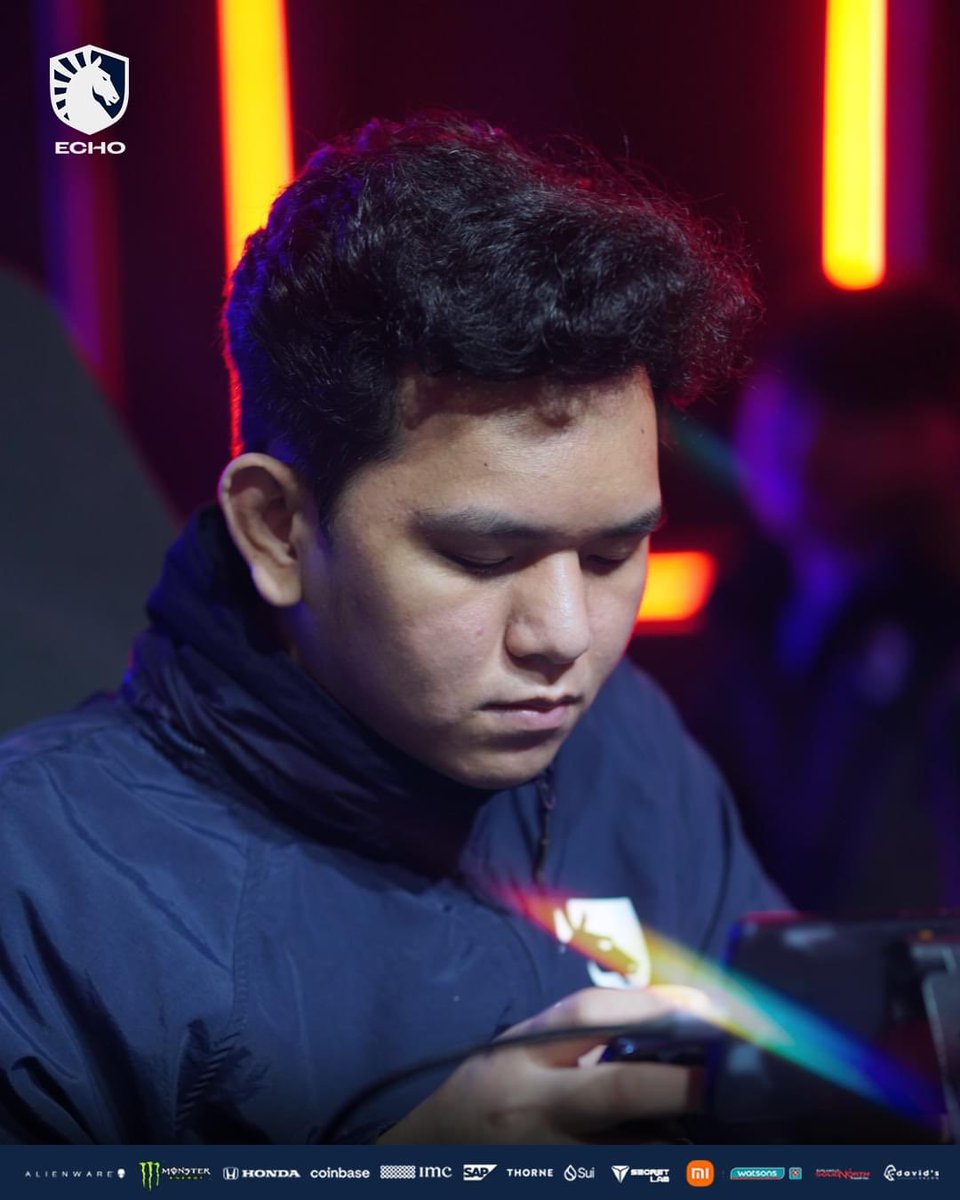 teamliquidph's tweet photo. Can you believe this kid's already got 3 MPL trophies and 2 M-World championship titles? GOAT! 🫡

#LetsGoLiquid #LiquidECHO #TLPHxWatsons #GoSolidWithECHO https://t.co/Dbhq38D4Ir