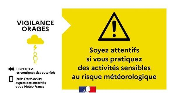 🟡Le département de Saône-et-Loire sera placé en vigilance jaune #orages aujourd'hui de 17h à 22h. ⚠ Restez prudent si vous pratiquez des activités extérieures et tenez-vous informé de la situation : vigilance.meteofrance.fr/fr/saone-et-lo…