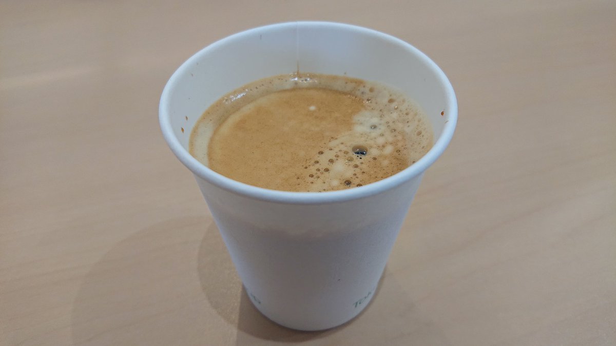 taruyan55's tweet image. 定期歯科健診、終了🦷✨
そして終わった直後のコーヒーの背徳感がエグい……☕ 
(待合室にコーヒー置いてあるのが悪い🤤)
#歯科健診