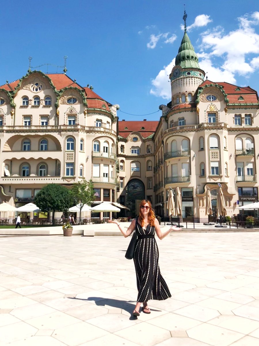 How it started vs How it is going 🧡 Last year, the Halles Saint Gery hosted a free photo exhibition on Oradea - an #artnouveau town in Romania which is part of the réseau art nouveau network based in Brussels. I was instantly enchanted. Here we go @visitbrussels #VisitOradea