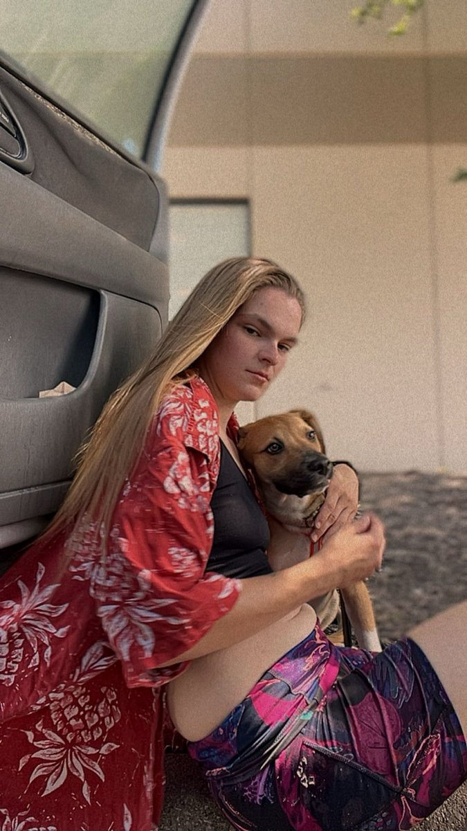 Mistydreams01's tweet photo. Just a girl and her puppy🐶#puppy #justagirl #fypシ゚ #foryoupageviralシ゚ #onlyfansbabe #Contentcreaters https://t.co/xefISwRtzv