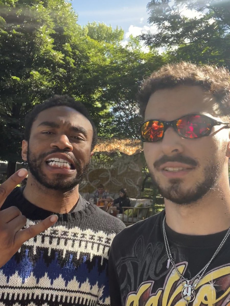 maztypebeat's tweet photo. thank you @kevinabstract for existing https://t.co/nZXw1dSNNq