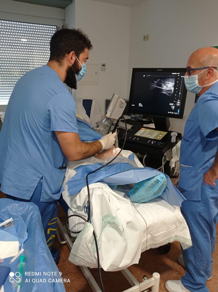 Hoy tenemos el orgullo de haber iniciado el uso de la crioneurolisis en la Unidad del Dolor del Complejo Hospitalario Universitario de Albacete.
Han sido pacientes bien seleccionados que sin duda se podrán beneficiar de sus ventajas frente a la radiofrecuencia convencional.