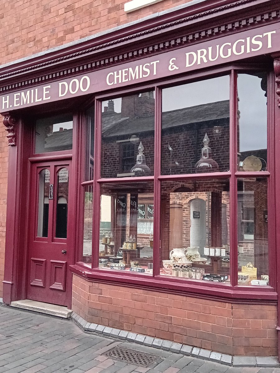 brionyhudson2's tweet image. Great day 1 of #AIMConference2024 Inspiring &amp;amp; insightful talks, meeting old friends &amp;amp; new, and a fab evening with @BCLivingMuseum to ourselves for fish &amp;amp; chips, fairground rides &amp;amp; historic shops 😊