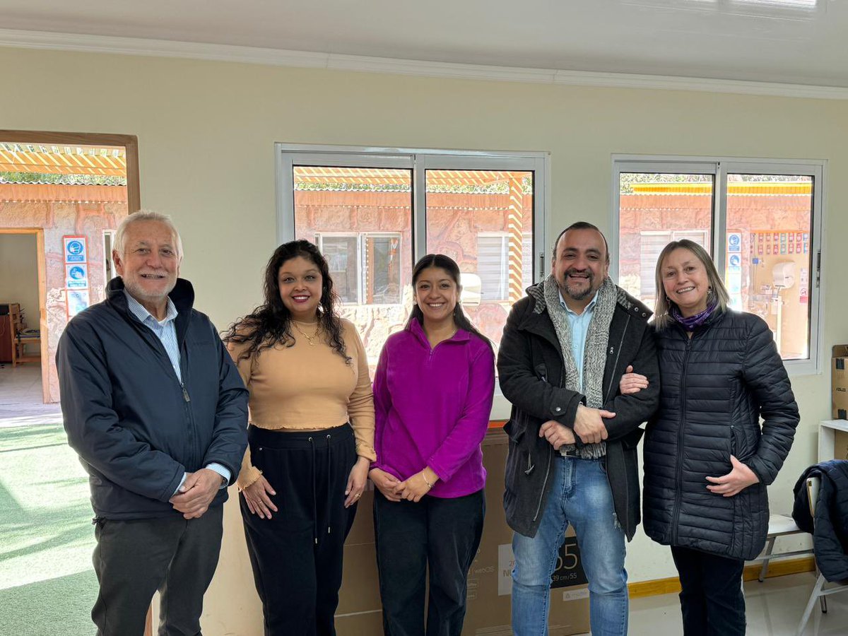 Este jueves el Seremi de las Culturas <a href="/clagos77/">Claudio Lagos</a> visitó la escuela de Lasana, en el marco de la Ruta Lectora que durante esta semana realiza el área de Fomento de las Culturas y las Artes junto a <a href="/seremieducantof/">Seremi Educación Región de Antofagasta</a> por diversas localidades de Alto Loa.
 #AquíSeLee #PlanFomentoLector