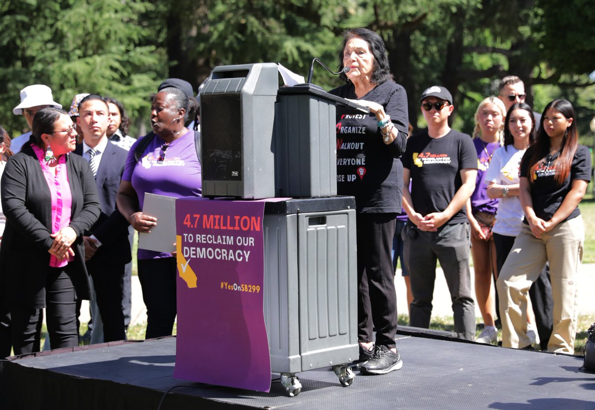 NextGen_Policy's tweet photo. What a turnout! π Thank you to everyone who joined us at the State Capitol on Wed 6/12 as we rallied to show support for #SB299 & Secure Automatic Voter Registration #SAVR in CA! π³οΈπ All eyes are on #CALeg to #PassSB299 & help CAβs most vulnerable reclaim their democracy. https://t.co/Hy1EsoDWVI