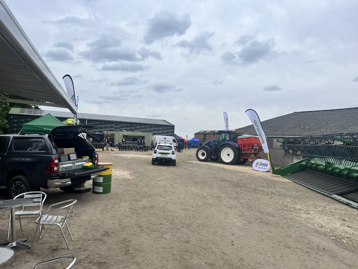 Paul Moss tweet media