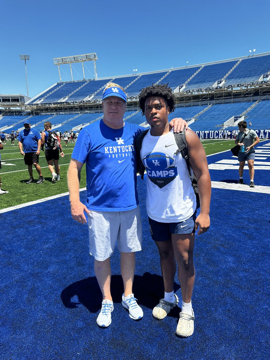 KyrinColeman's tweet photo. Had a great time competing at the University of Kentucky yesterday!! I met a lot of great coaches and showcased my skills. @JPIIKnightsFB @CSmithScout @vincemarrow @d_square10 @CoachKoonz https://t.co/PrjnJPdsrc