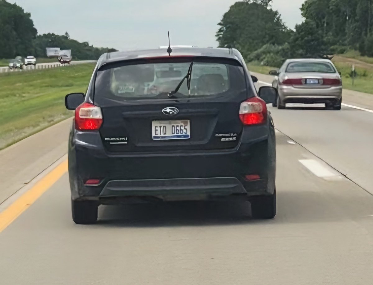 caz6631's tweet photo. #US23 #cantdribe #idiot https://t.co/mP8fzVgiHM