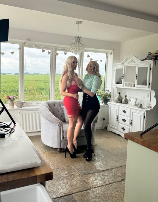 On set with the very sexy @Amber_JayneXX for @harmony_films directed by Amber Jayne 🎬  Incredible new<a class="tags" href="/tag/amber_jaynexx">@amber_jaynexx</a><a class="tags" href="/tag/harmony_films">@harmony_films</a><a href="/tag/girlswholikegirls"class="tags"><span>#girlswholikegirls</span></a><a href="/tag/taniaamazon"class="tags"><span>#taniaamazon</span></a><a href="/tag/ukporn"class="tags"><span>#ukporn</span></a><a href="/tag/amberjayne"class="tags"><span>#amberjayne</span></a>