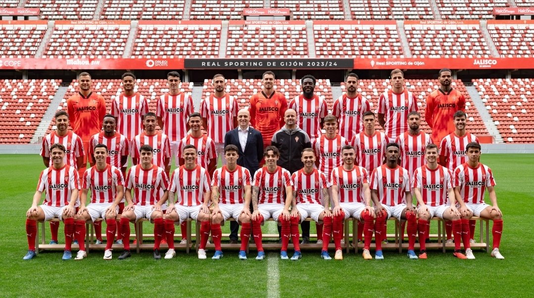 AlonsoFdzVictor's tweet photo. Muy orgulloso de mi equipo. https://t.co/R3UcPhwIVC