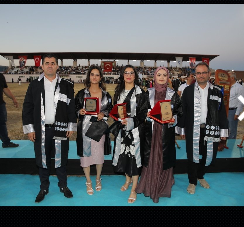 adiyamantabip's tweet photo. Adıyaman Üniversitesi 2023-2024 akademik yılı mezuniyet törenine bizleri davet eden sayın rektörümüz Prof. Dr. Mehmet Kelleş hocamıza teşekkürlerimizi sunarız.
@mehmetkelles
@adyu2006
#ADYU https://t.co/v5Mo7TgPt8