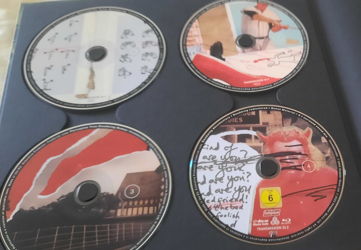 astrodominus's tweet photo. Por fin adquirí la versión remasterizada de Deadwing. ¡Qué genial suena! Me pregunto cuántos vinilos ha de tener acumulados Steven Wilson a lo largo de tantos años. https://t.co/baKuK1NE2X