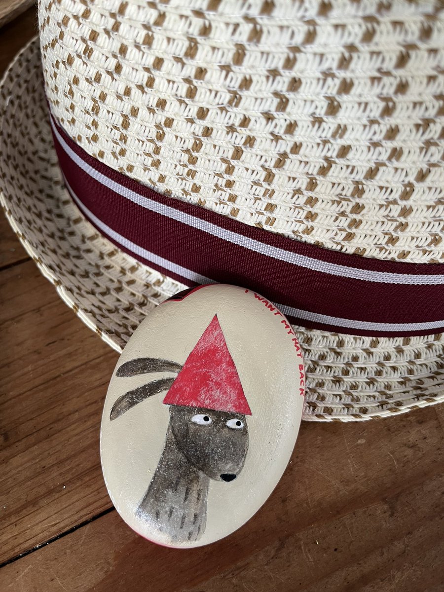 ZHEbuzz's tweet photo. 44: #IWantMyHatBack by @burstofbeaden Hidden across a bridge of rocks as of 4:06 PM 06/13/24.  #rockart  #paintedrock #readingrocks #rockart #katytx #rockhunt #summerreading #childhood #kindnessrocks #bear #hat https://t.co/6uTwBFrMBY