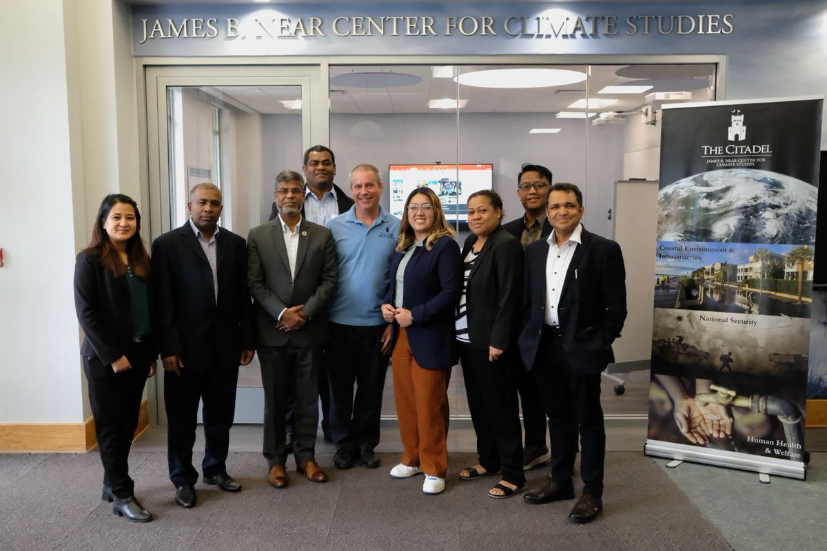 CHSCIV's tweet photo. In May, CCIV welcomed a group of eight professionals on the Secure and Sustainable Infrastructure Program! Participants took part in meetings and events with local organizations and experts in the field of infrastructure and clean energy. https://t.co/htDfMsvKhJ