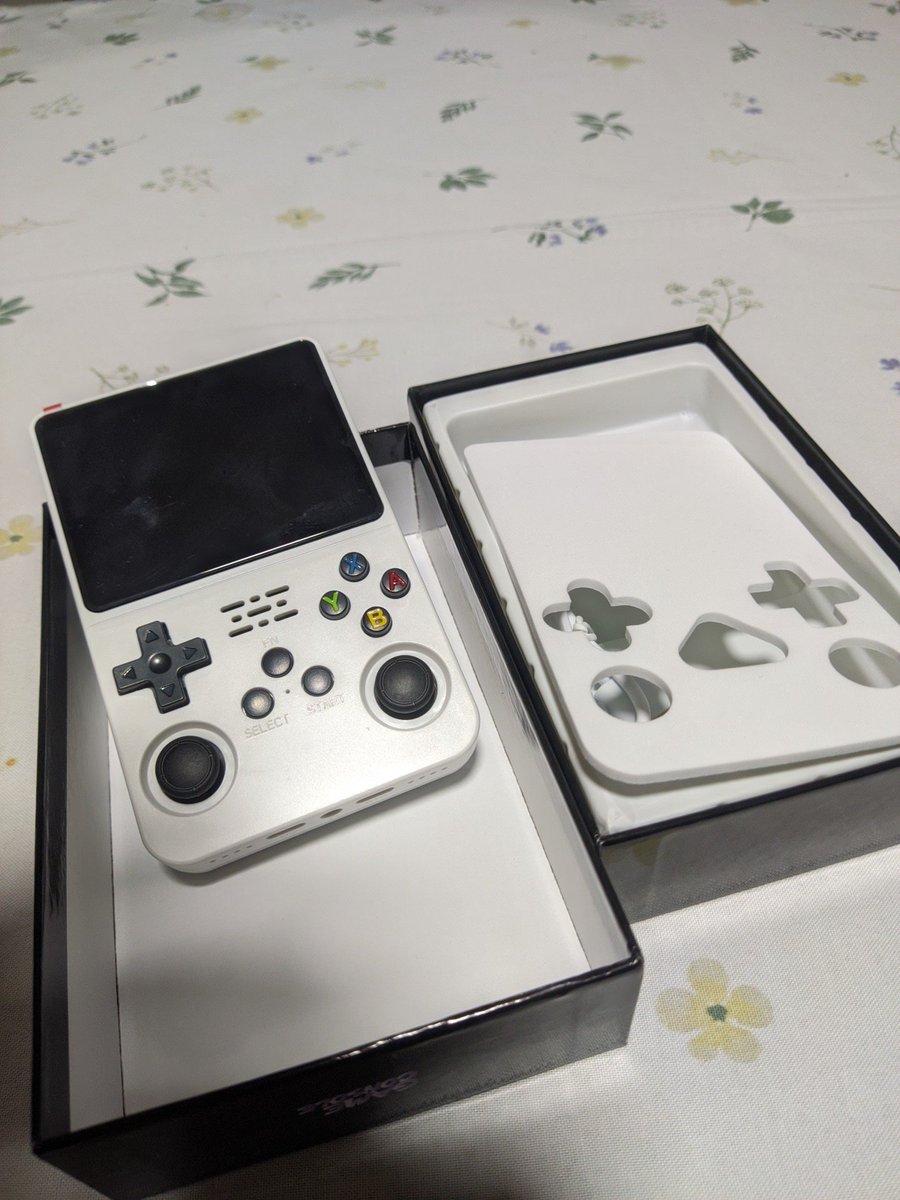 Mais um convertido, valeu <a href="/ericarrache/">Eric Arraché</a>, foi comprado pelo seu link